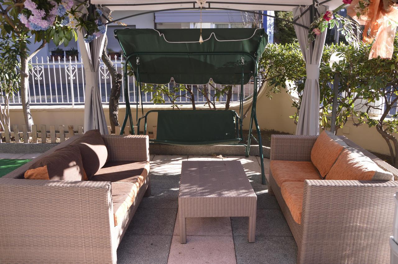 Hotel Fucsia Riccione Exterior foto